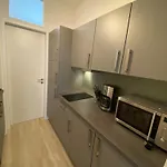 Charlotten Apartament *